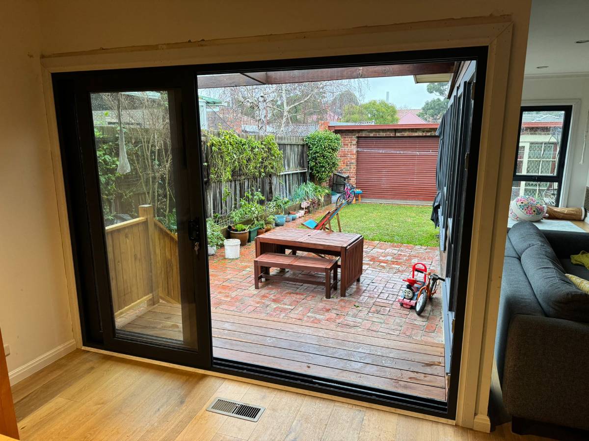 double sliding door opened (1)